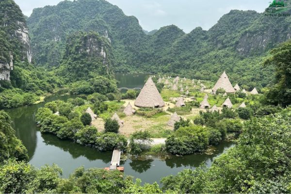 Khe Coc Island - Ninh Binh Private Car