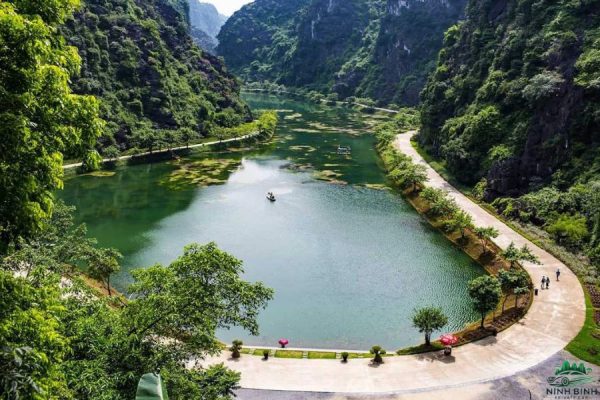 Tuyet Tinh Coc - Ninh Binh Private Car
