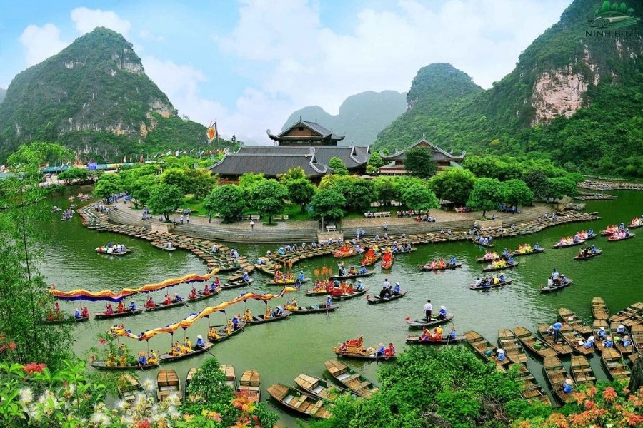 Festivals in Ninh Binh - Ninh Binh Private Car