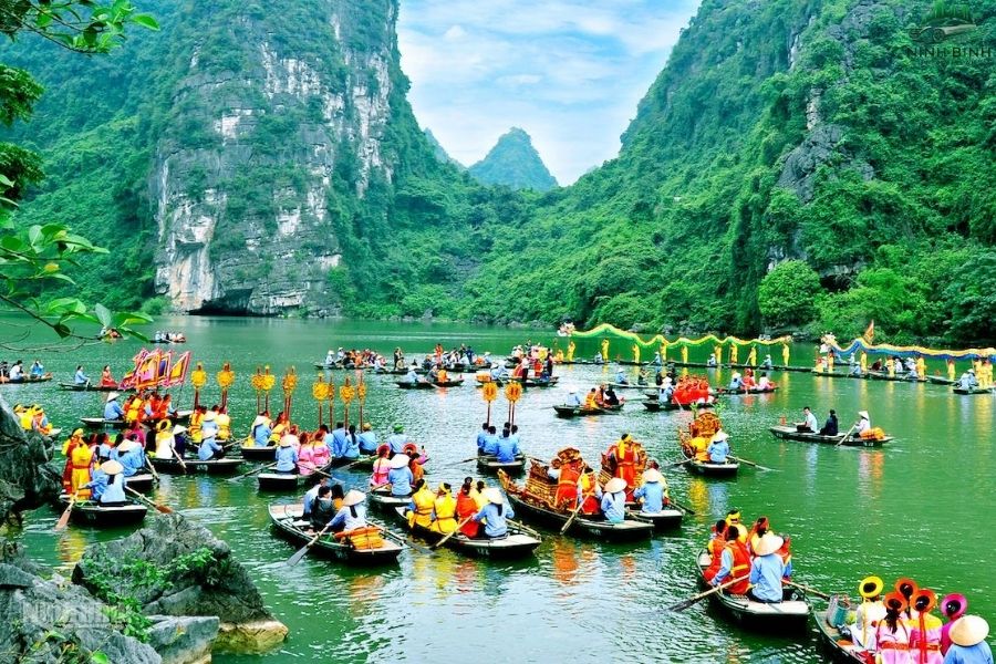 Festivals in Ninh Binh - Ninh Binh Private Car