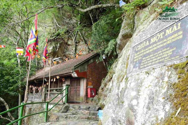Ninh Binh To Yen Tu By Luxury Car - Ninh Binh Private Car