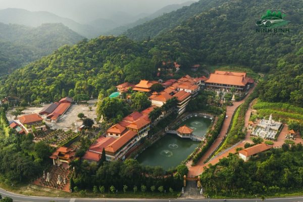 Ninh Binh To Yen Tu Limousine - Ninh Binh Private Car