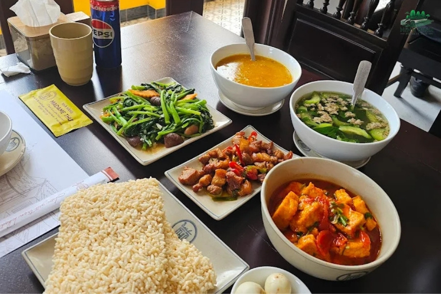 Where to eat in Ninh Binh? - Ninh Binh Private Car