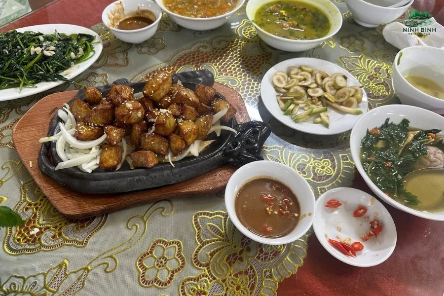 Top Best Restaurants In Ninh Binh - Ninh Binh Private Car